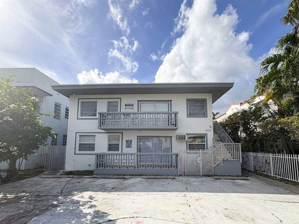 Euclid Beach Condominium photo 2